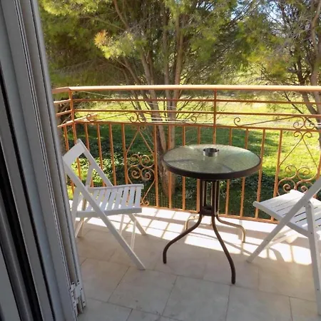 Afrodite 11 Spacious 아파트 Agia Efimia